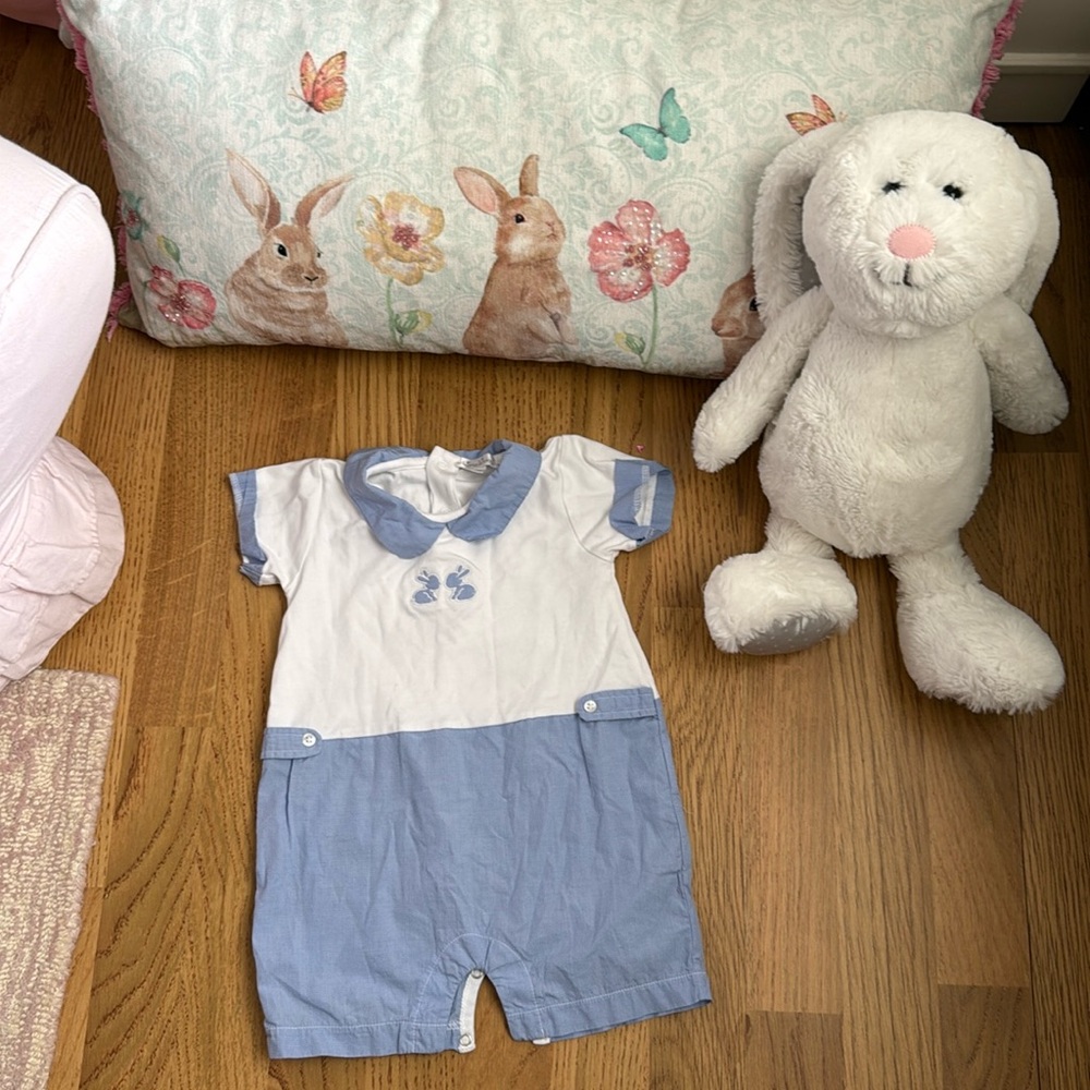 Kissy Kissy Romper 🐰 🐣